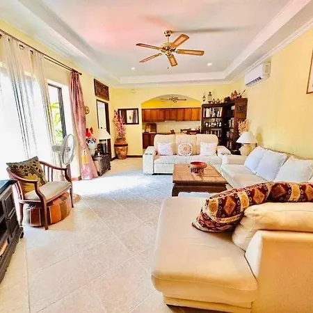 Luxury 205Sqm Pool Villa In Central Location 5Min To Beach & Walking Street Pattaya Exterior photo